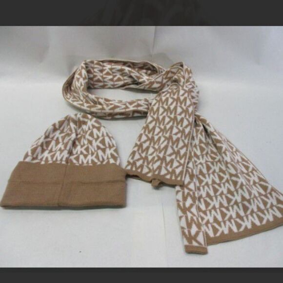 Michael Kors, Beige Women's Scarf and Hat - Picture 1 of 3